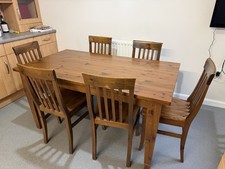 Table and 6 Chairs Set