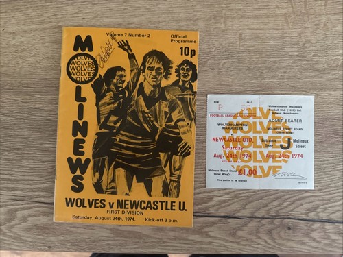 Wolves newcastle 1974 signed - newcastle,