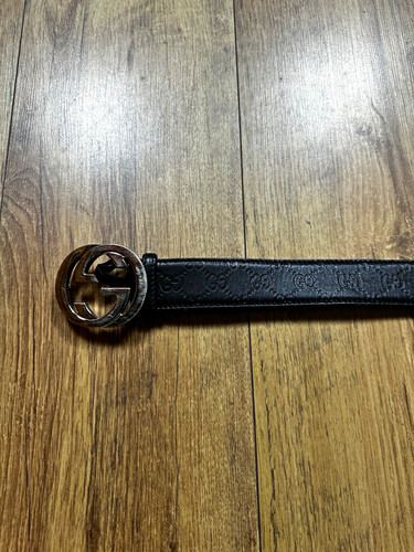 Gucci black leather pattern - gucci,