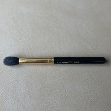 MAC 224SE Tapered Eyeshadow Blending Brush Black And Gold