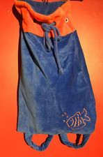 BOOTS VINTAGE 2-IN-1 FISH BEACH TOWEL IN A BAG 100% COTTON VELOUR (114cm x 68cm)