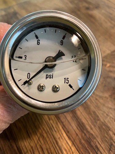 Fuel pressure gauge oil - fuel,