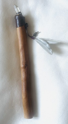 Wand tipped with - wand, quartz