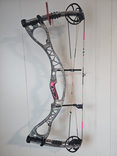 Hoyt charger compound bow - charger,