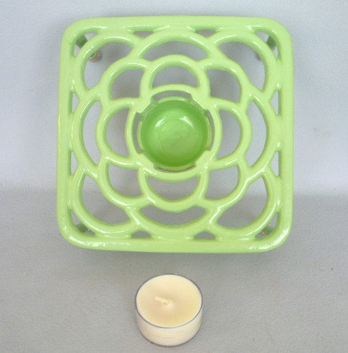 Vintage cast iron trivet - cast,