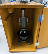 Vintage Microscope L-201 With Box and Objectives 