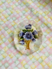Vintage 40s 50s Lucite Brooch