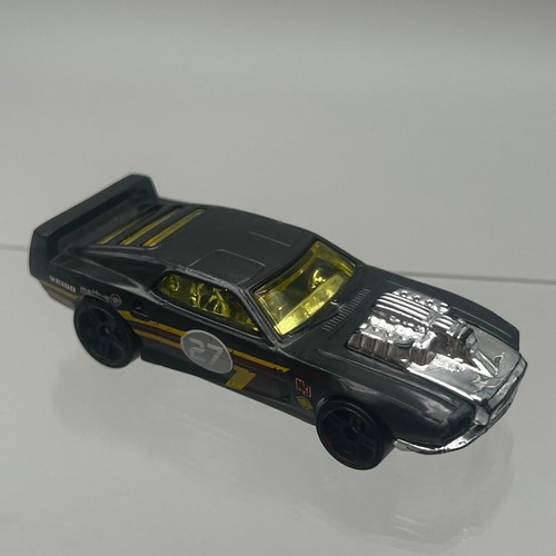 Hot wheels rivited black - rivited,