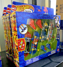 Hot Wheels Finger Skateboard 4