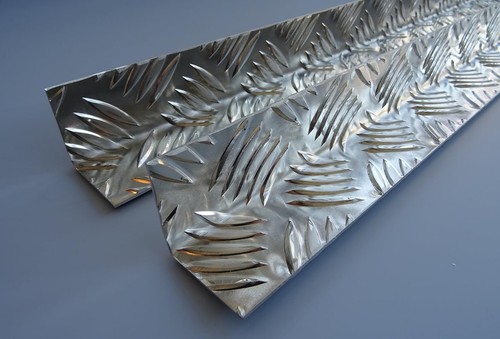 Checker plate equal angle - plate,