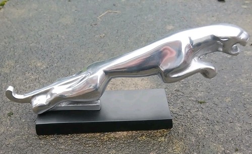 Large leaping jaguar car - large,