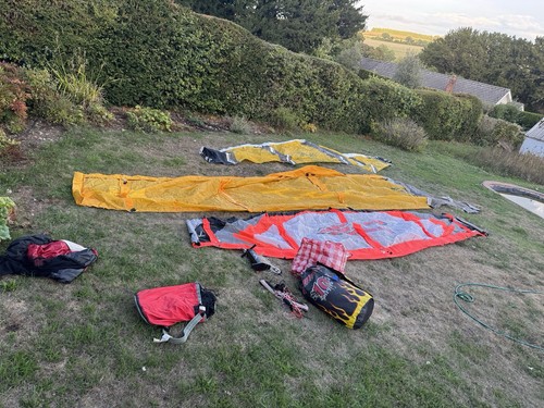 Kitesurfing kites job lot - kites,
