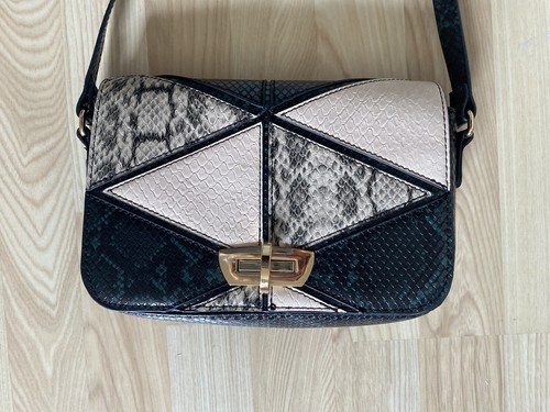 Accessorize crossbody bag