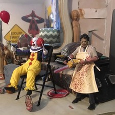 NECA Pennywise Leatherface