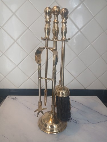 Elegant vintage heavy brass - an,