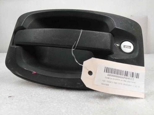 Nu31009 outer door handle - handle, left