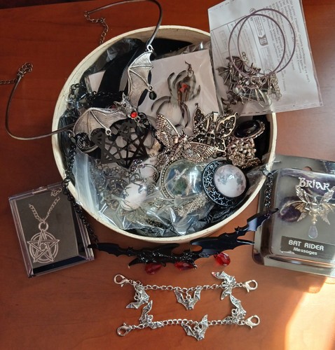 Gothic jewellery mixed mystery - gothic,