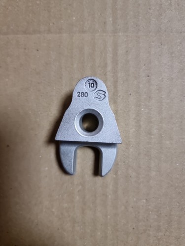Mazda and injector - mazda, clamp