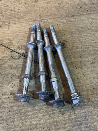 Fuel tank fixing - fuel,