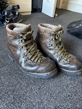 Vintage Berghaus Scarpa Asolo