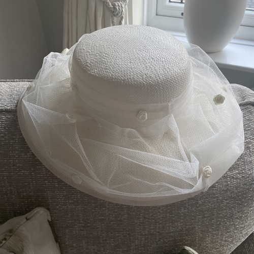 Ladies cream hat wedding - ladies,