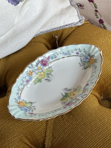 Small foley bone china pin - small, /