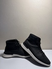 Wolf & Shepherd Size 9