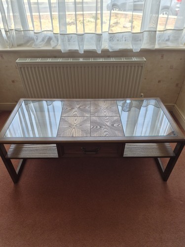 Plan coffee table with - g,