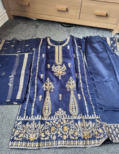 Asian clothes size medium - clothes,