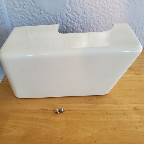 Side cover screws - side,