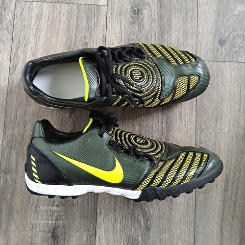 Nike total astro turf - nike,
