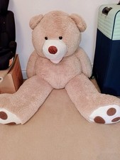 Giant Teddy Bear 5ft Soft and Cuddly Toy In A1 Condition Ideal Christmas Gift.