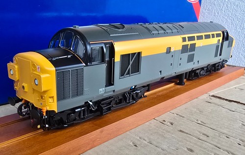 Heljan class locomotive - heljan,