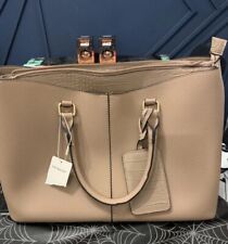 ￼  Woman’s  Ladies ￼