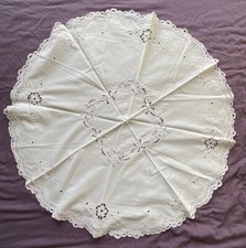 Large Round white Embroidered Vintage   tablecloth  33 inch / 84 cm diameter