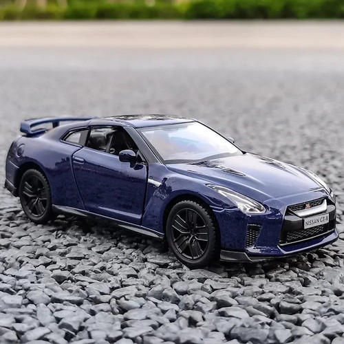 Nissan r35 model car - 1:36, gt-r