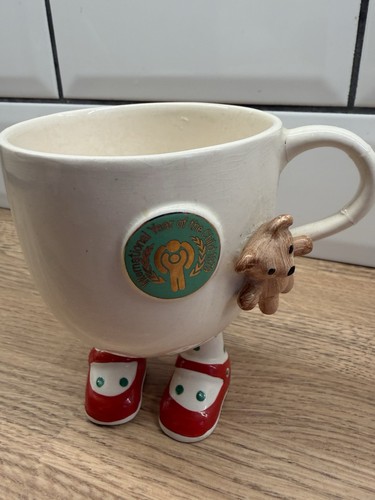 Carlton ware walking feet - walking, cup
