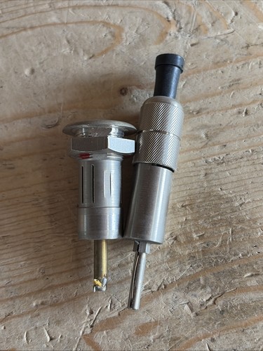 Bruel kjaer coaxial plug - &,