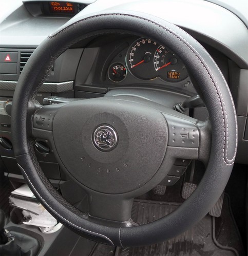 Black steering wheel - black,