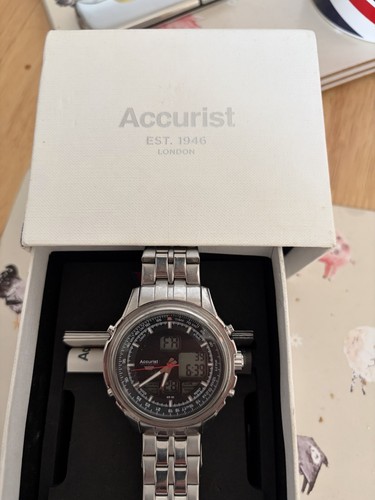 Men accurate watch - men's, brand-new