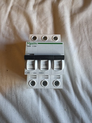 Schneider ic60h amp 10ka - 20,