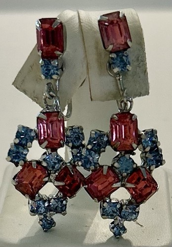 Periwinkle pink rhinestone - &,