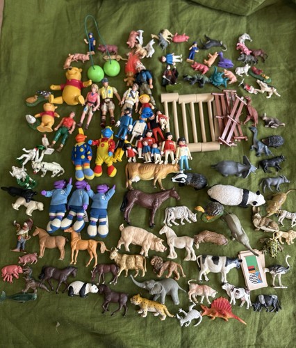 Vintage plastic toy figures - plastic,