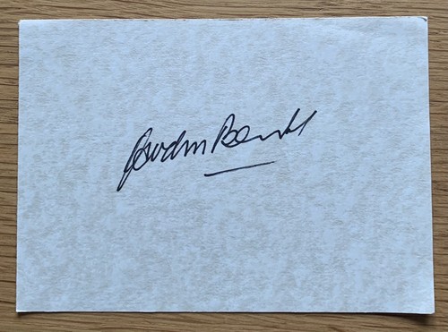 Gordon banks signed index - signed,
