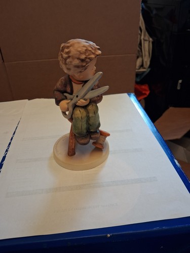 Hummel little tailor - hummel, "