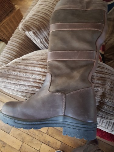Brown country winter - winter, casual