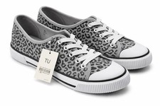 Womens size grey leopard - 6,