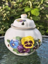 The Leonardo Collection Pansy Ceramic pot pourri decorative dish with open work