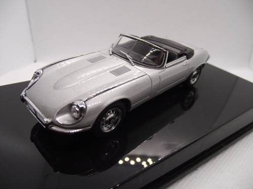 Autoart type jaguar - e,