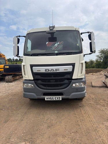 Lorry trucks commercial - trucks,